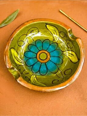 Vintage Italian Art Pottery Ashtray  Bitossi Raymor Floral 1970’s